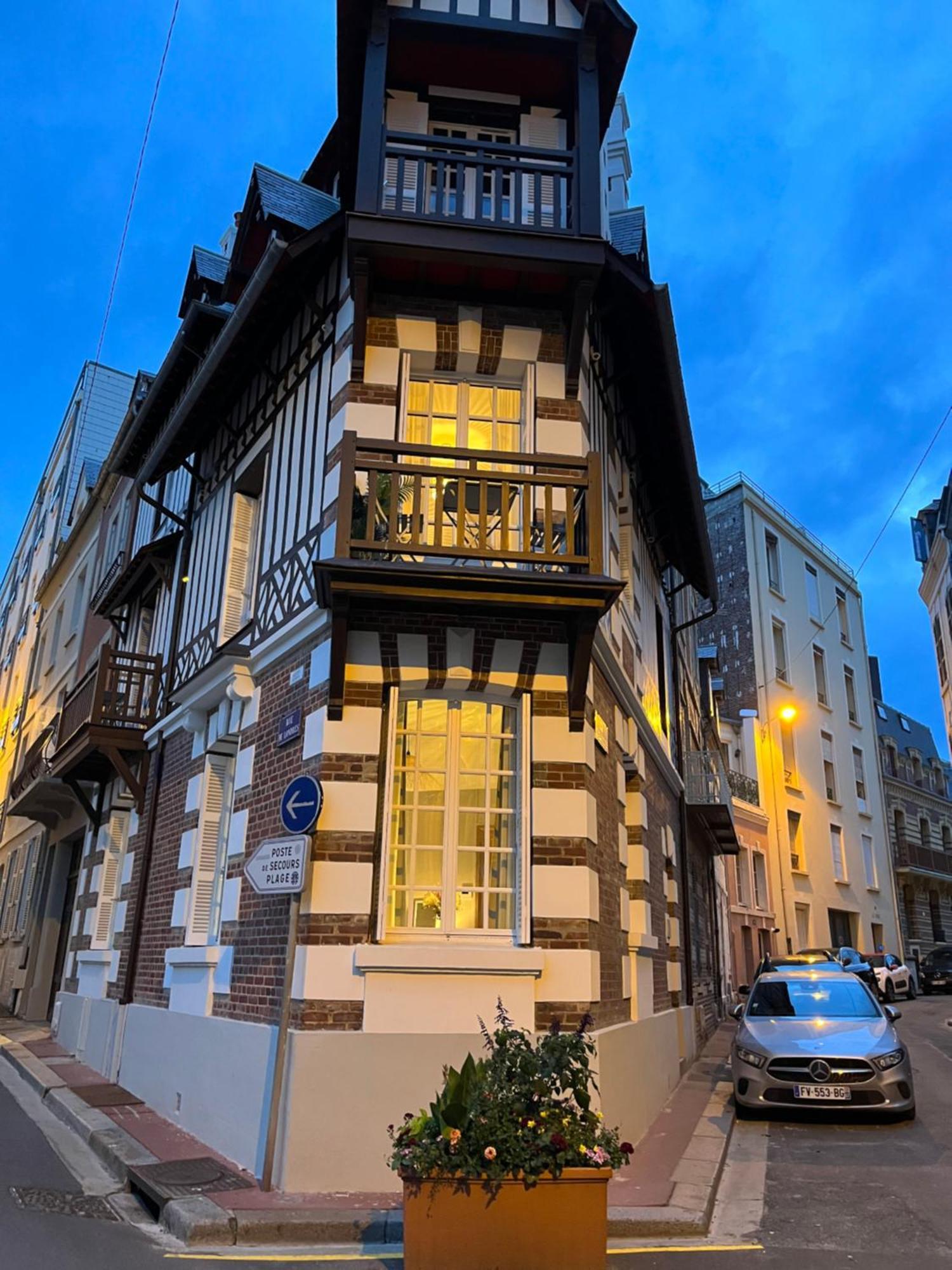 L Emeraude - Trouville Exteriér fotografie